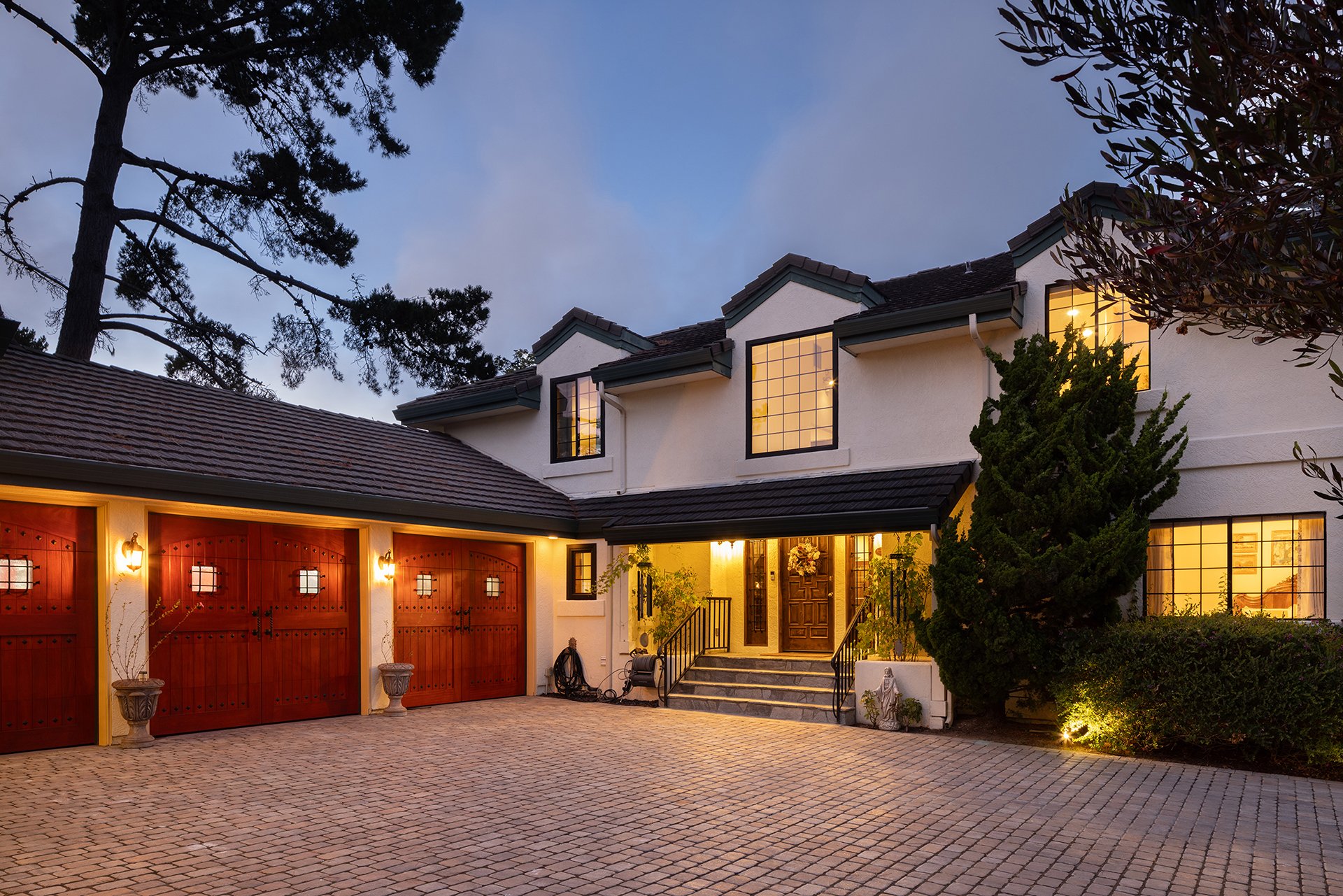 Spacious Skyline Forest Living