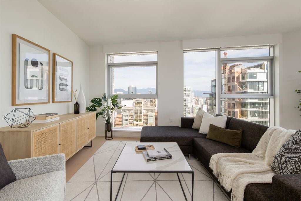 889 Pacific St, #3404