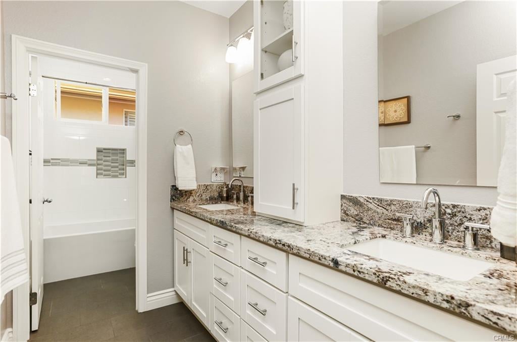 39 Feather Ridge