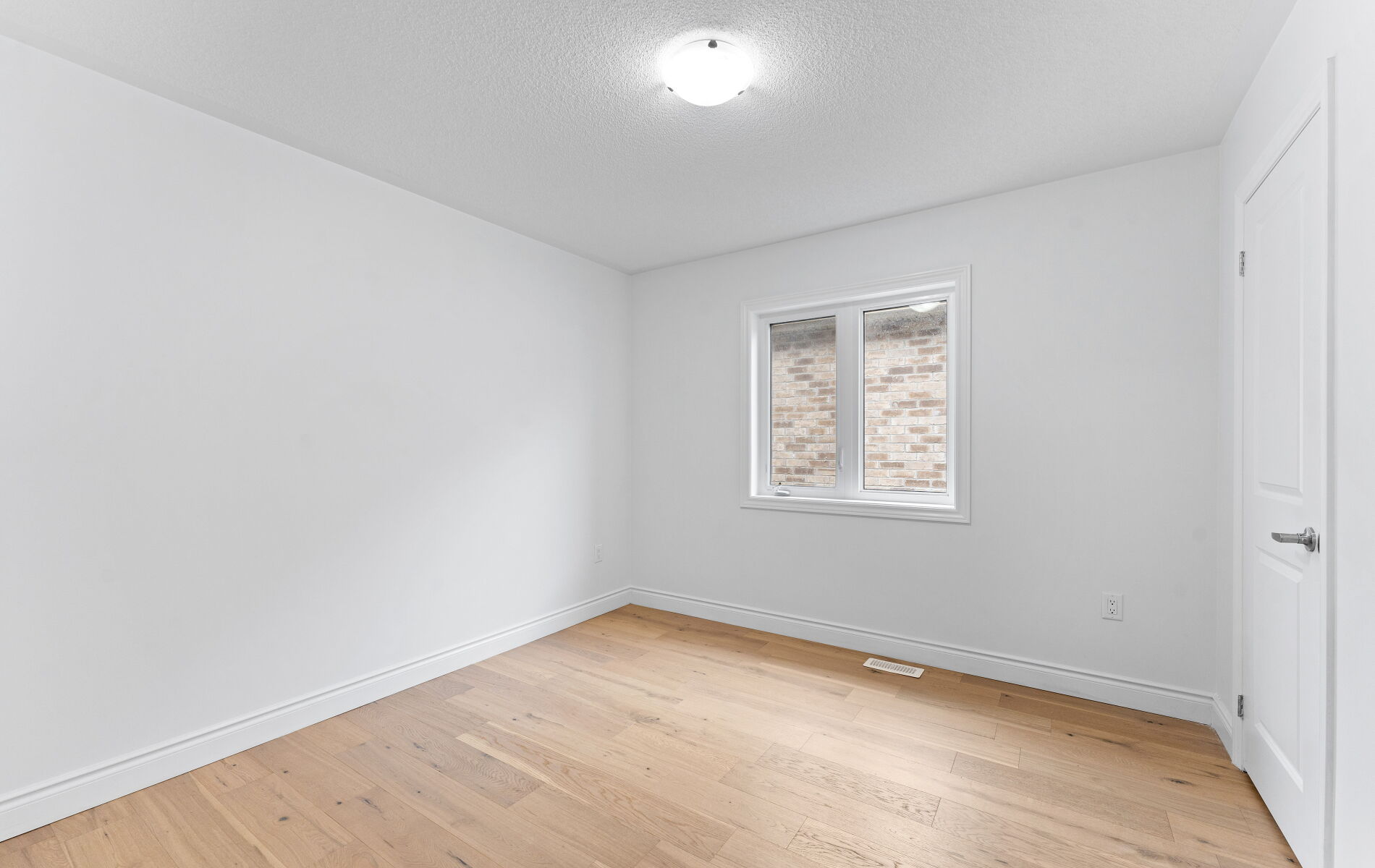 1206 Corby Way