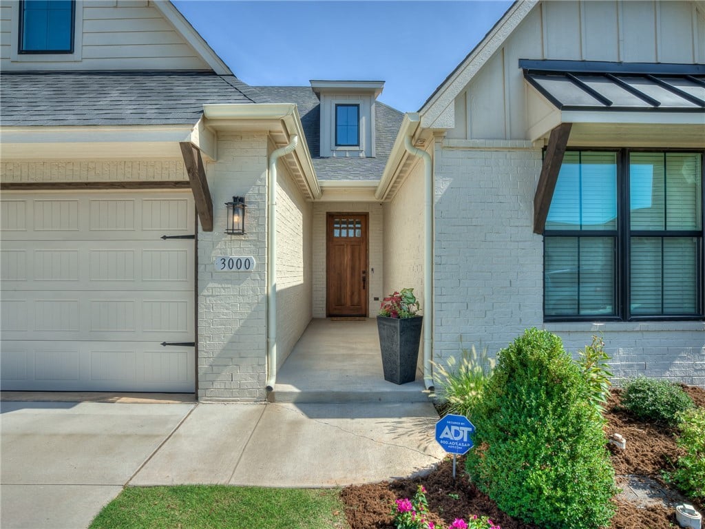 3000 Cedar Springs Ct