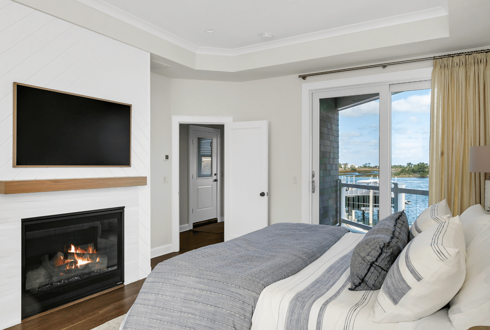 166I Marina Blvd