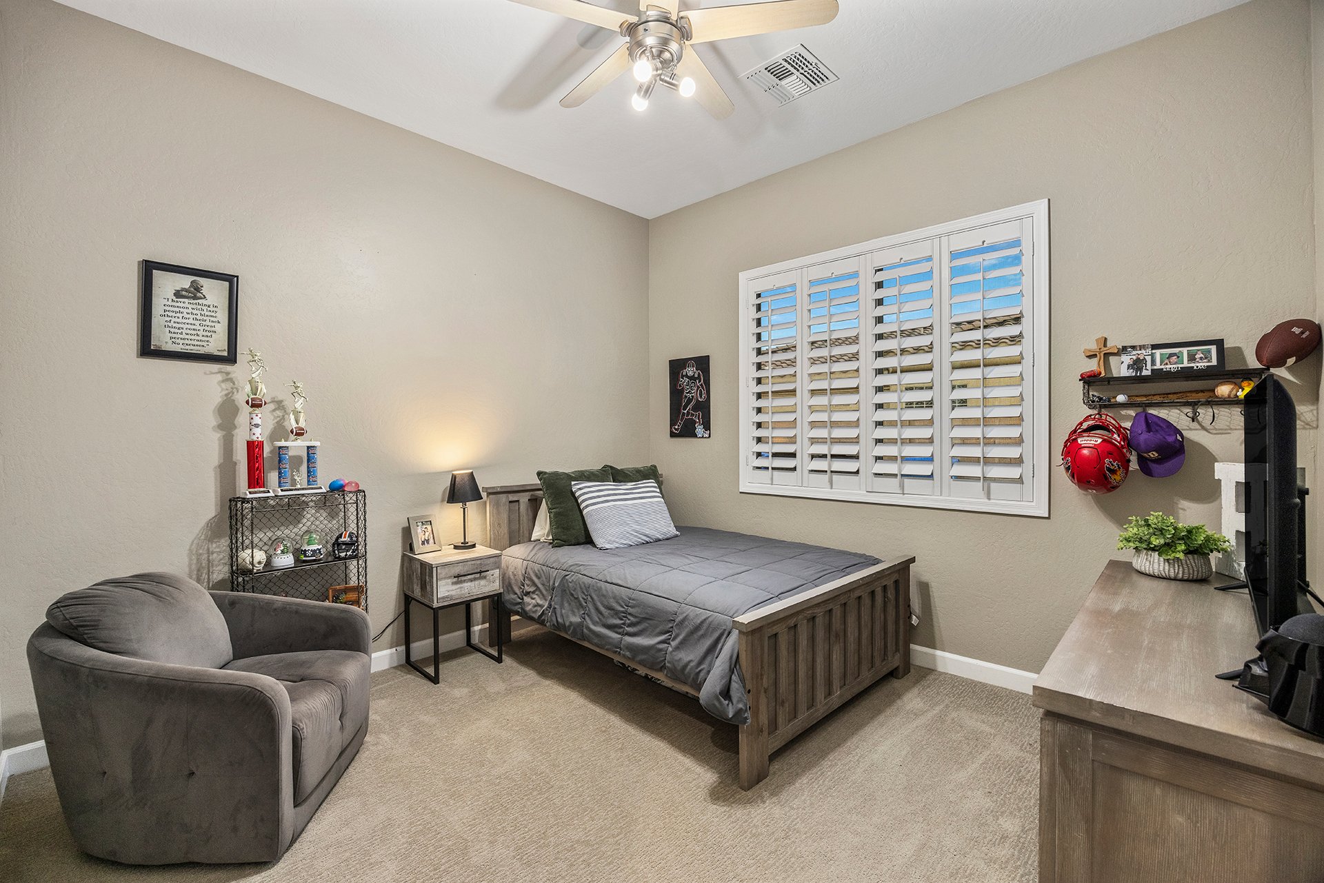 22936 N 39TH Place