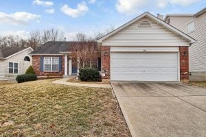 740 Shadow Pine Drive, Fenton, MO 63026