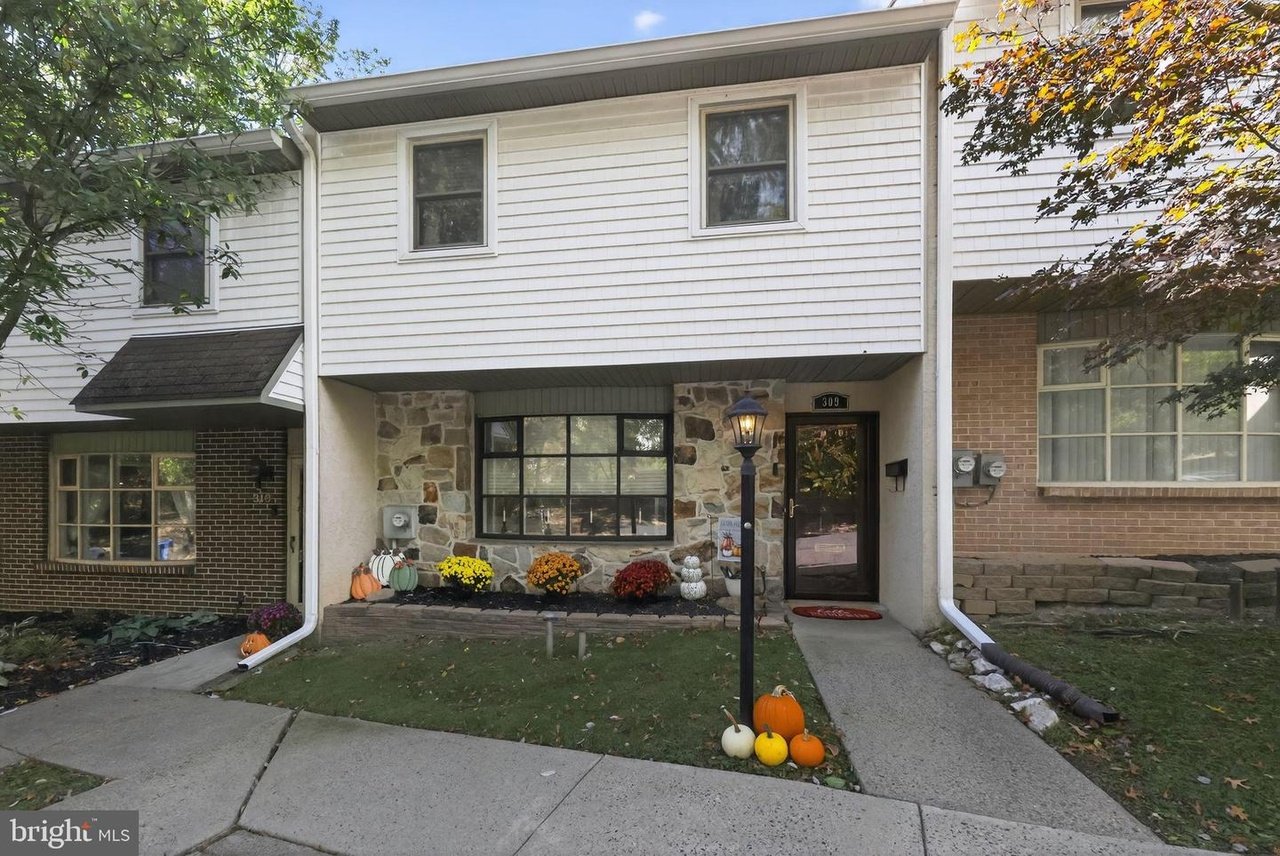 309 Woodside Cir
