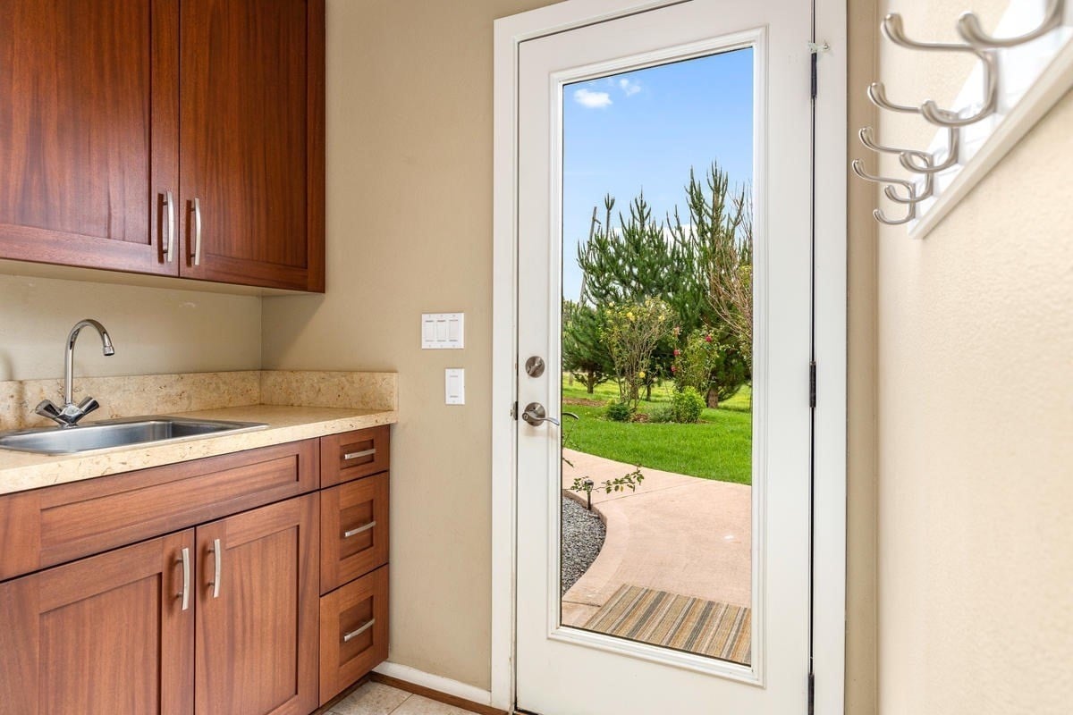 67-1150 N Alulike Rd