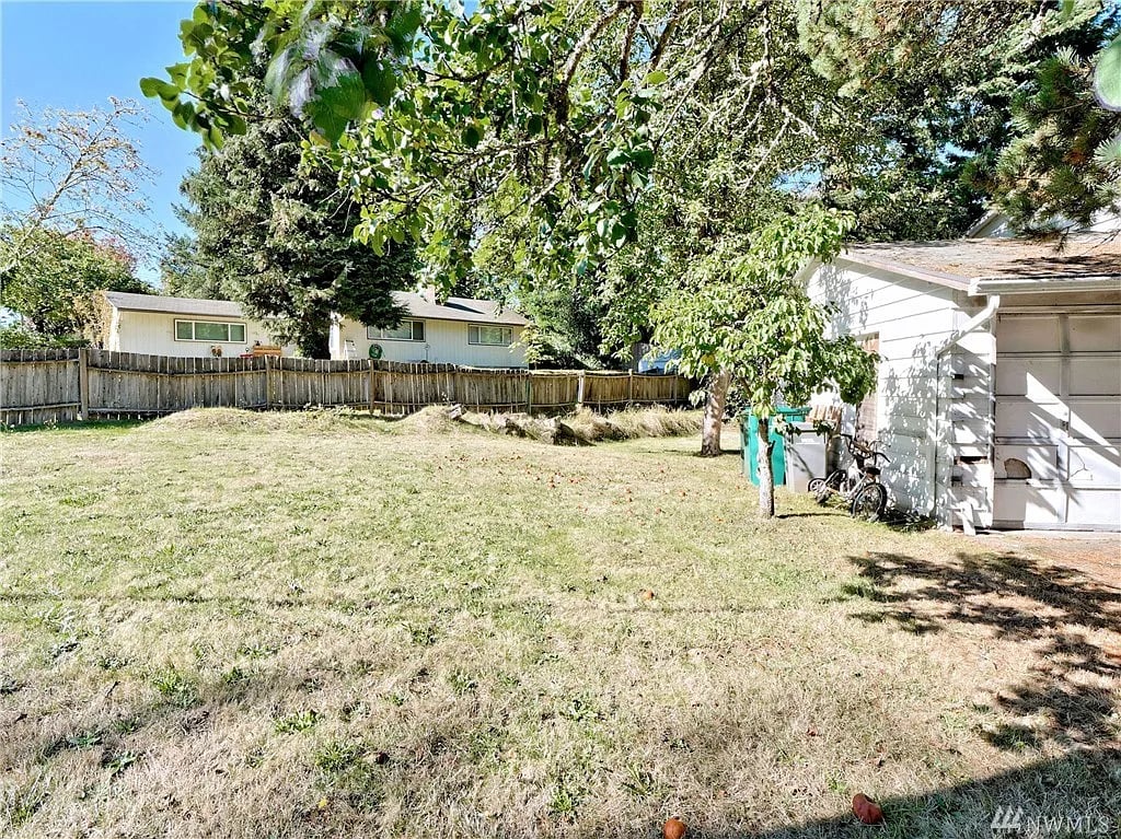 4909 216th Pl SW