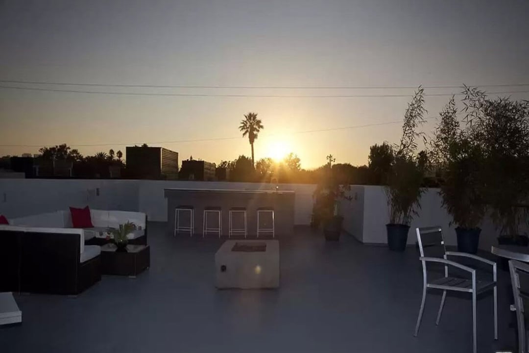 Garden Crescent, North Harper Avenue, 90048