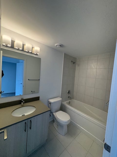 4035 Hickory Drive 4