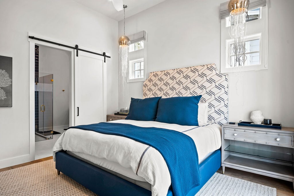 Coastline Drive - Custom Residence 