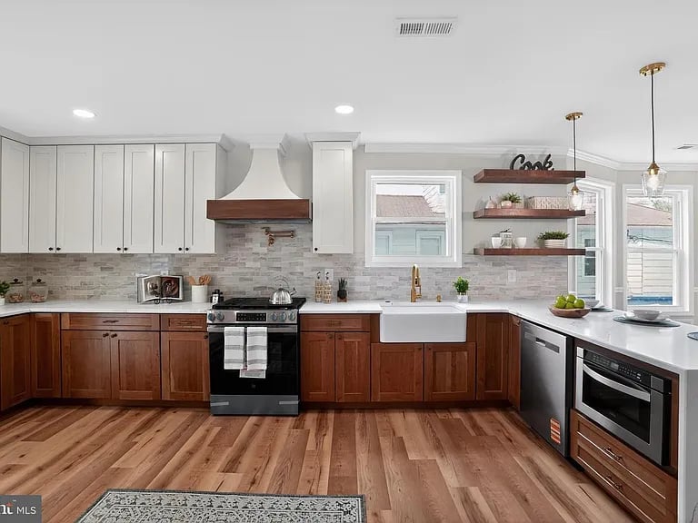 214 State St, Cherry Hill, NJ 08002