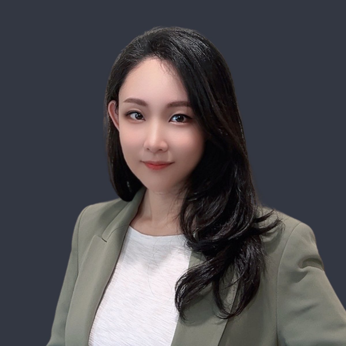 Grace Zhu Irvine, VA Real Estate Agent Headshot