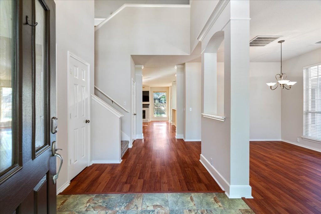 10937 Colonel Winn Loop