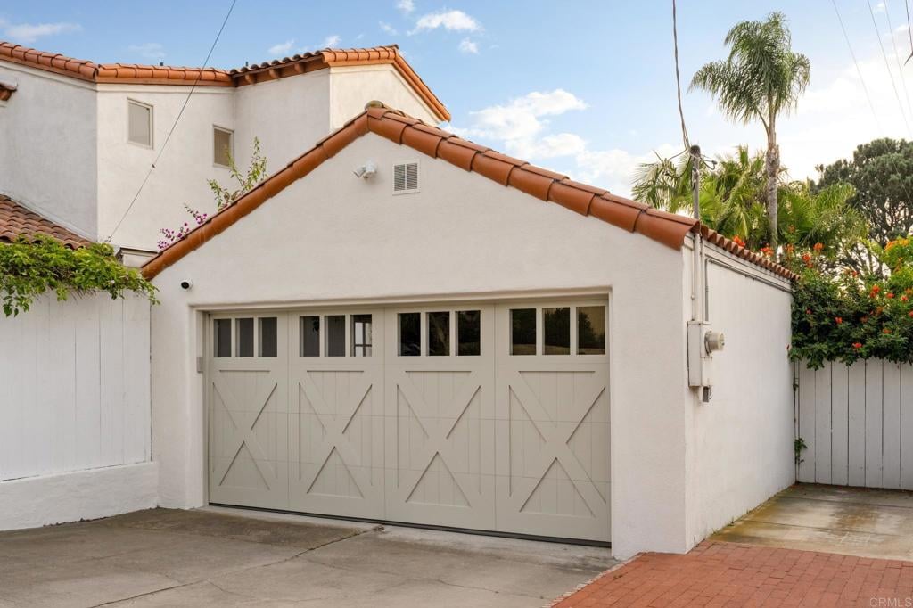 654 Bonair Place