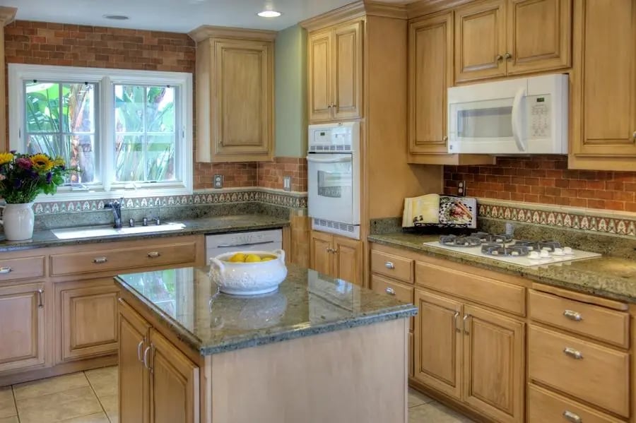337 Palisades Dr