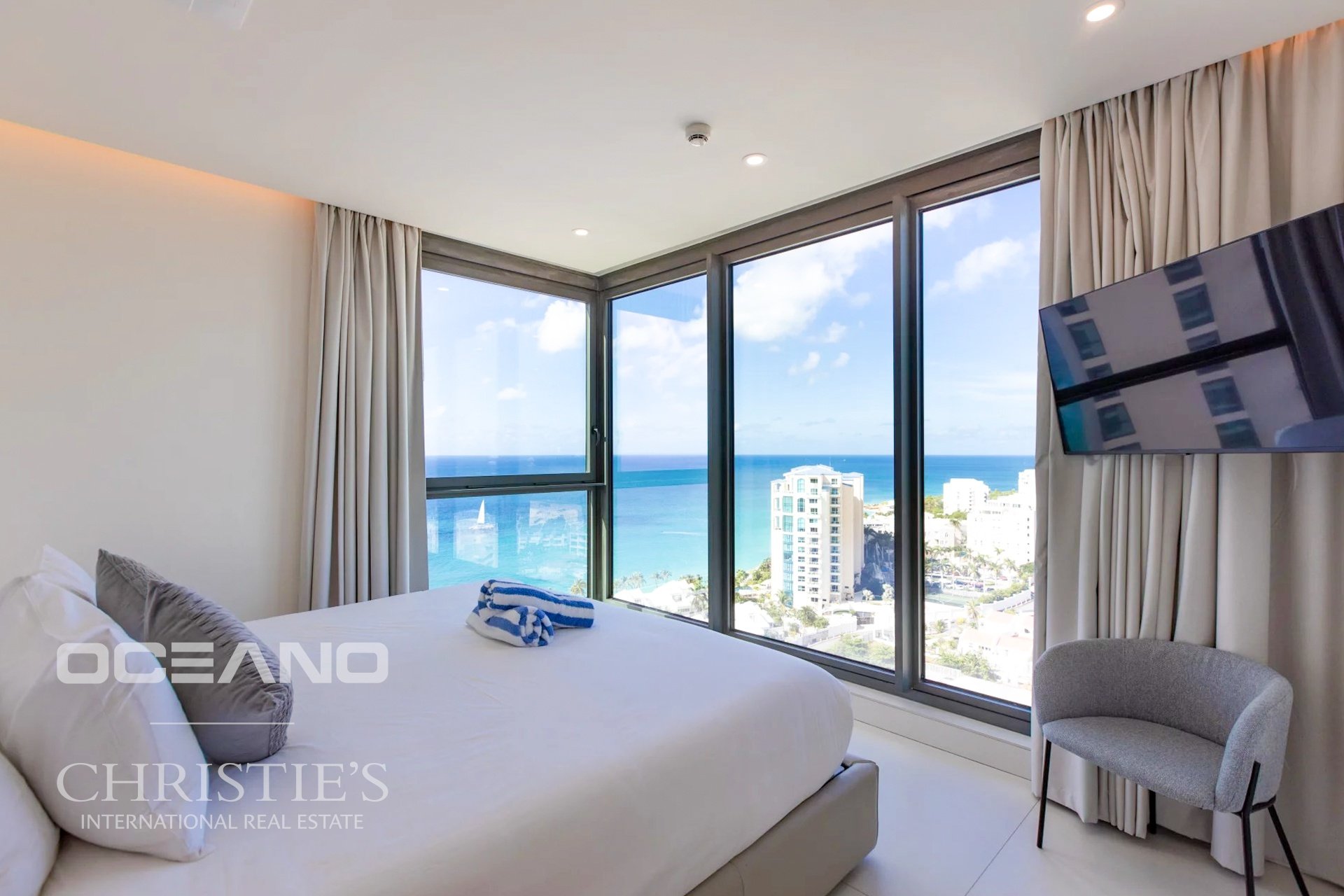 FOURTEEN - 3 Bedrooms Ocean View 19th Floor