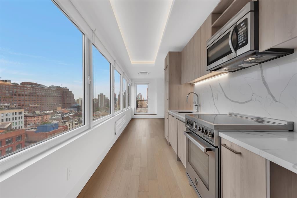 250 W 19TH Street PHC