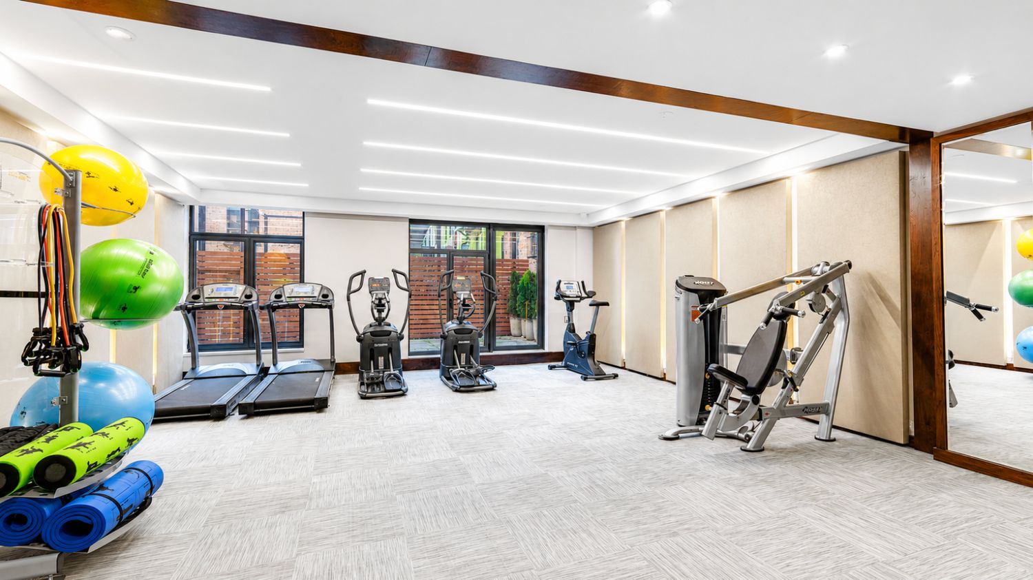 10 Lenox Avenue Unit: 6-B