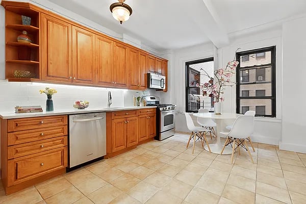 135 Eastern Parkway #5I