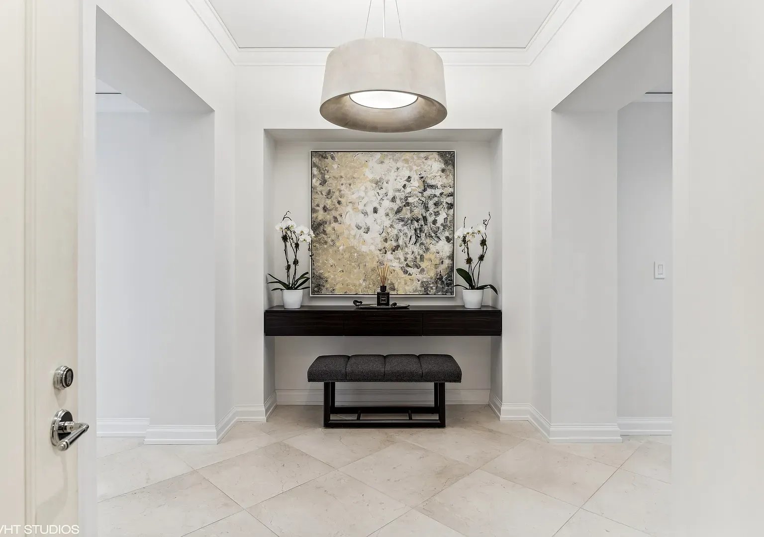 11 E Walton St APT 4202