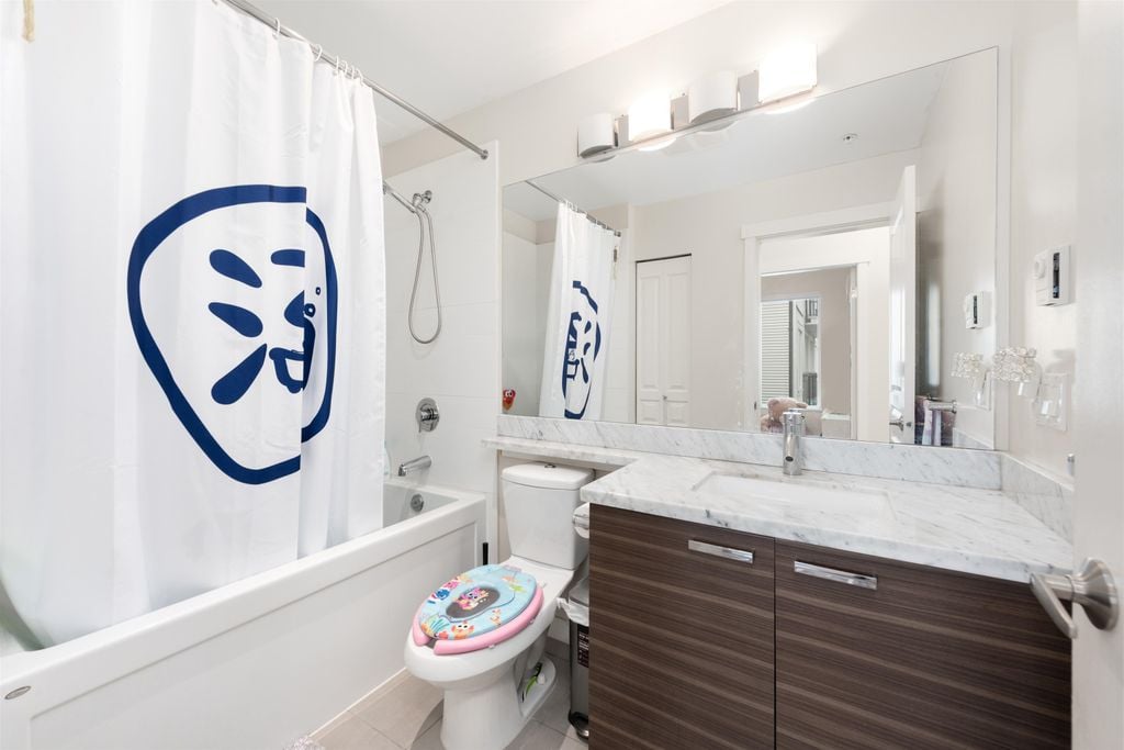 9399 Odlin Rd, #318
