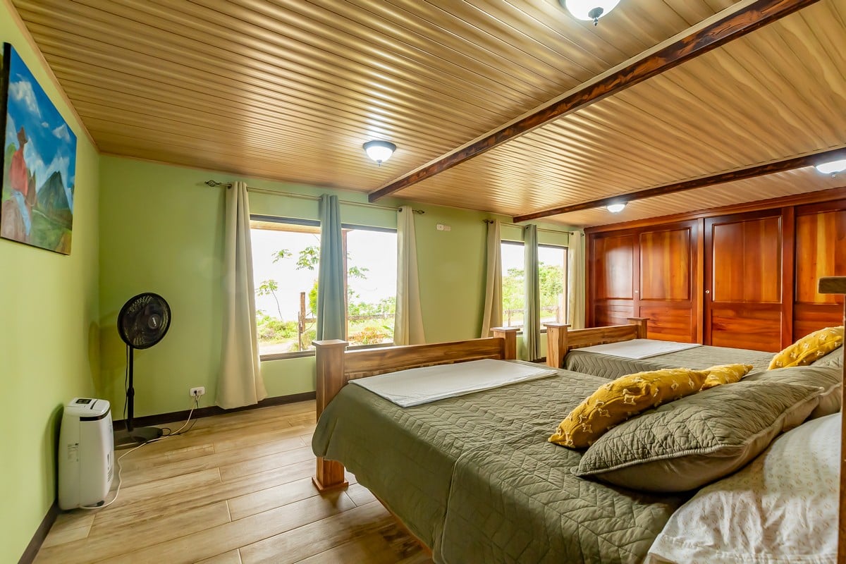 1.8 ACRES – 4 Bedroom Panoramic Ocean & Mountain View Paradise Home Tucked Away in Complete Privacy With Tropical Gardens & Fruit Trees!!!