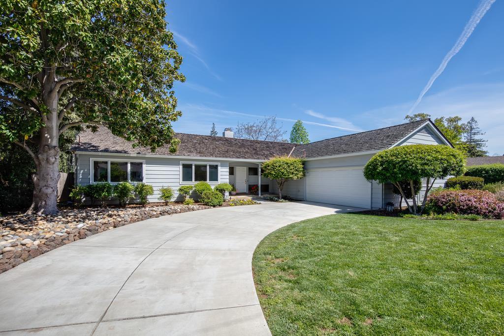 13590 Old Tree Way