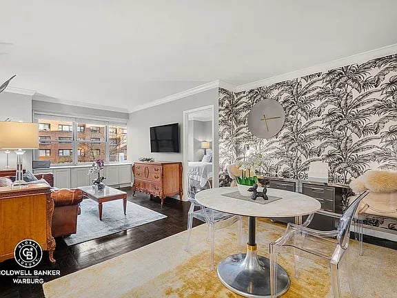 400 E 56th St APT 6K