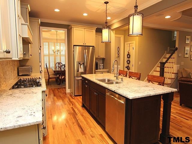 1004 Shasta Daisy Dr