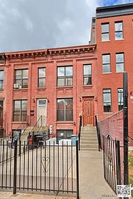 781A Lexington Avenue