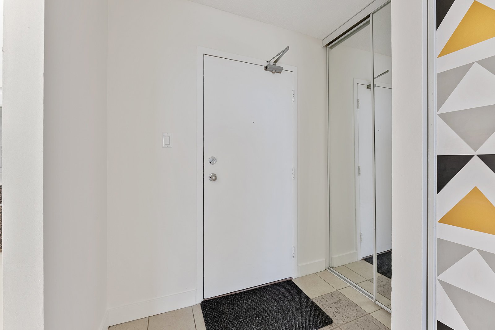10330 Yonge Street W 707
