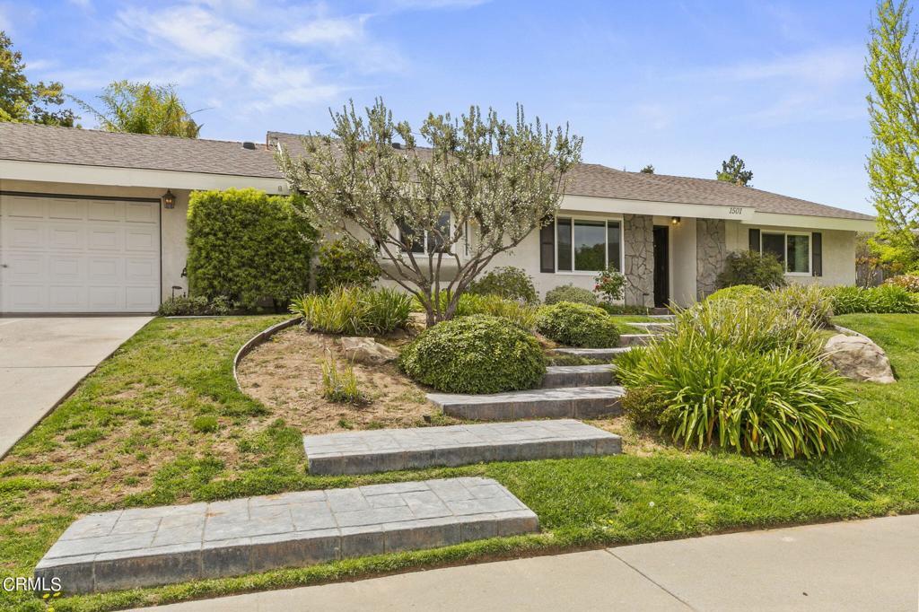 1501 La Paz Dr