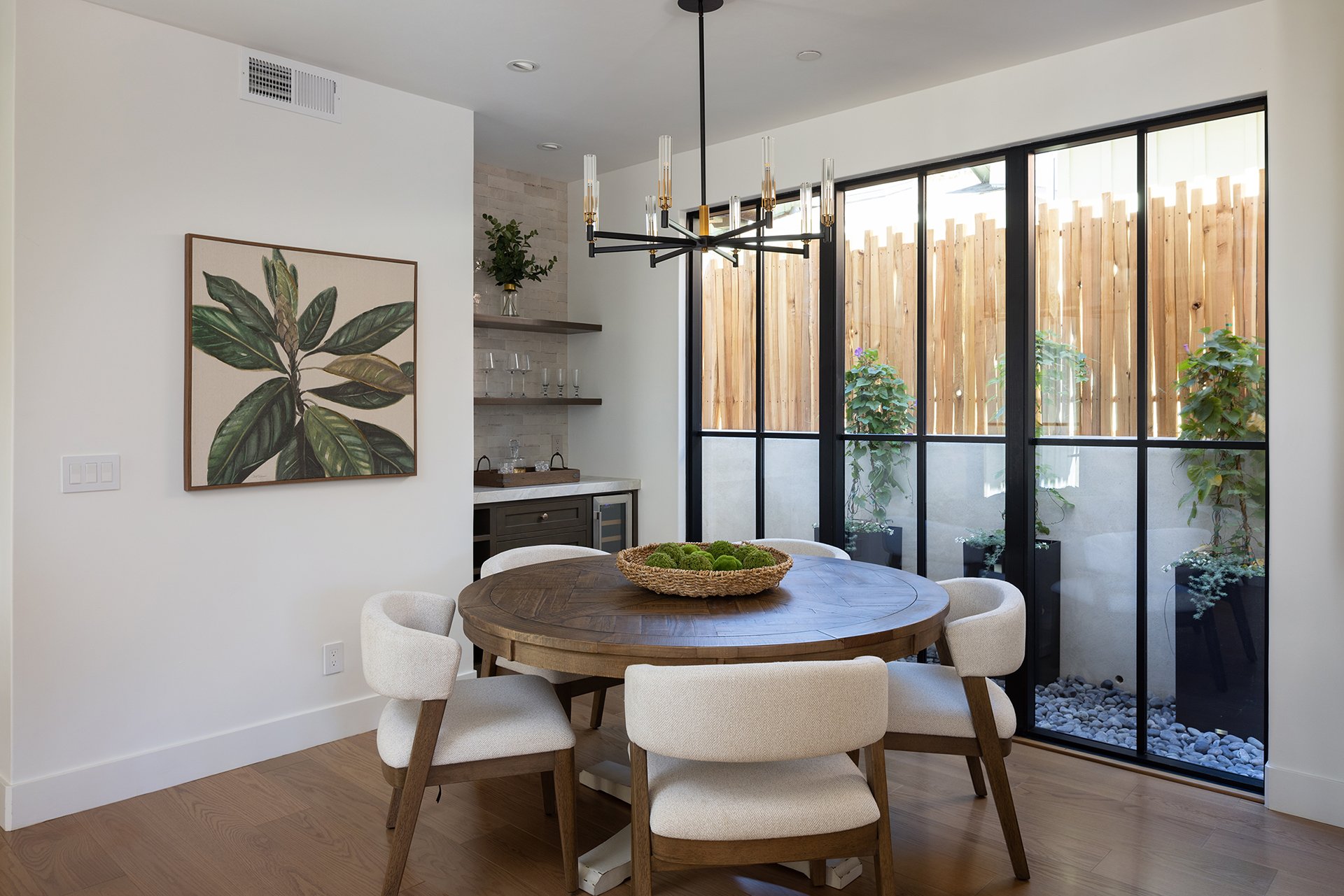 Modern Carmel Haven - Mission 5NW of Santa Lucia