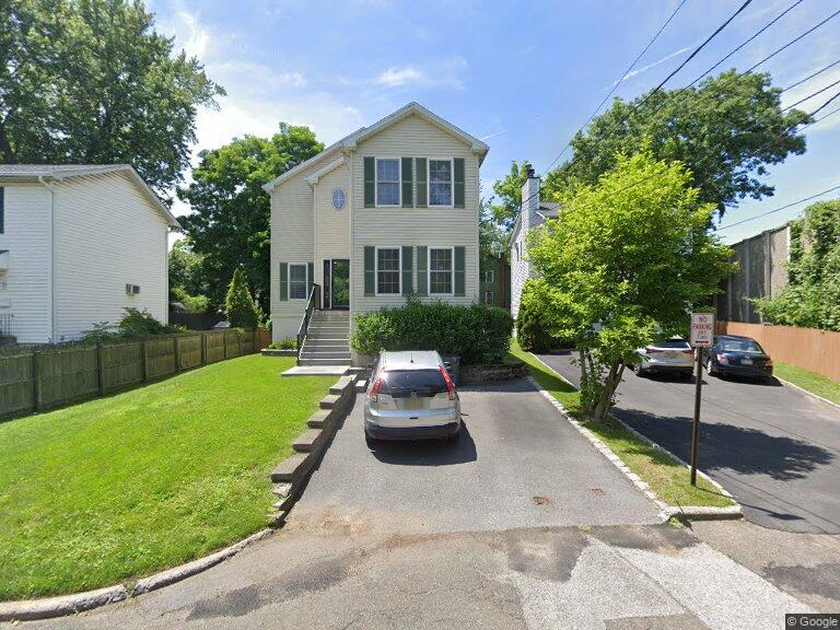 14 Stoneham Pl