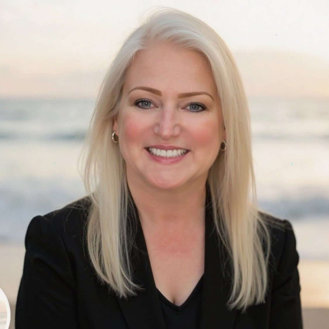 Monica Rosenfelt Oak Harbor, WA Real Estate Agent Headshot 