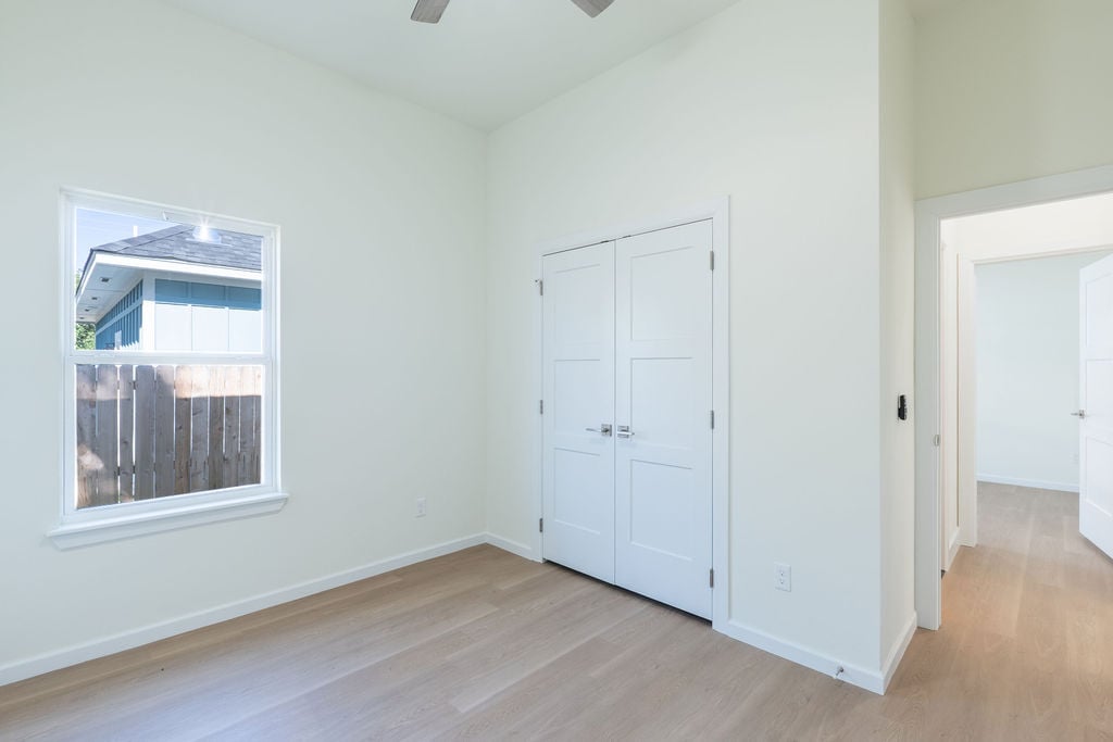 820 W Locust Street