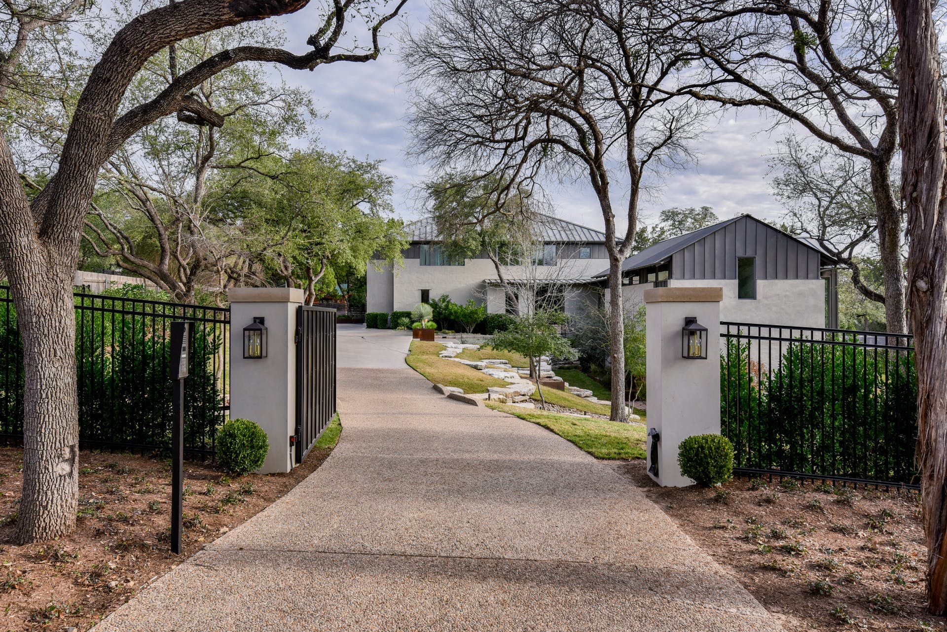 108 Parkwood Court