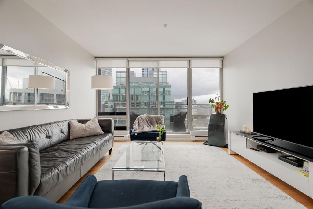 1288 W Georgia St, #3405