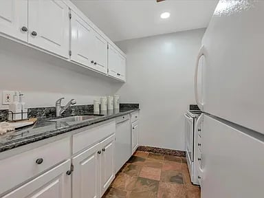500 W Middlefield Rd #179