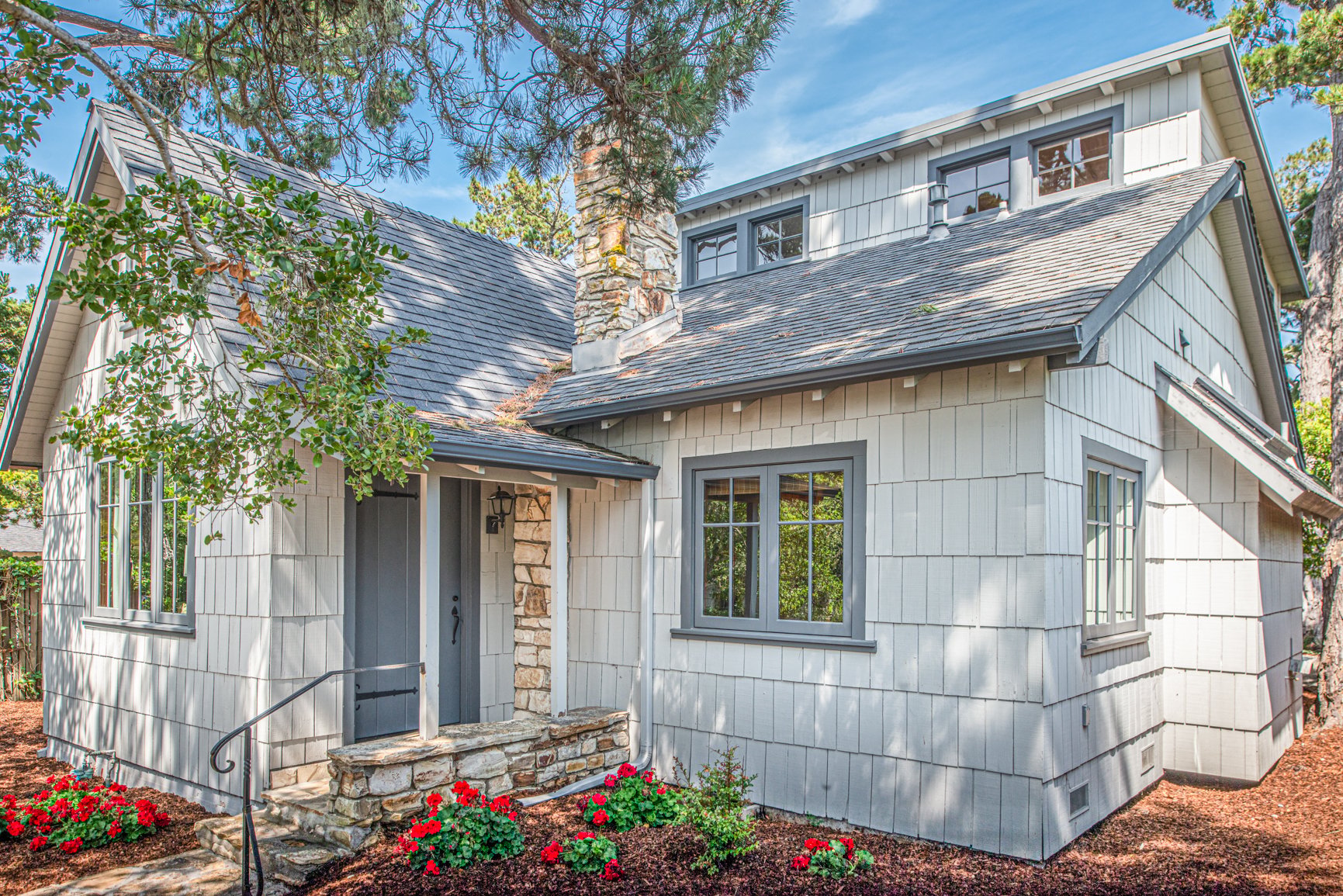 Charming Carmel Cottage