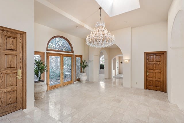 4714 Sunnyhill