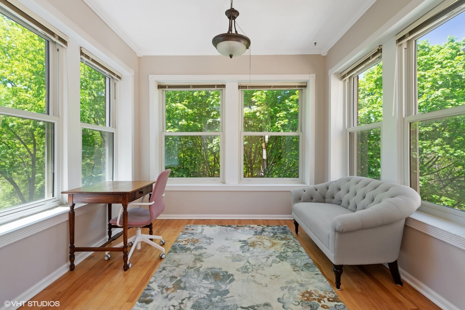 4413 N Magnolia