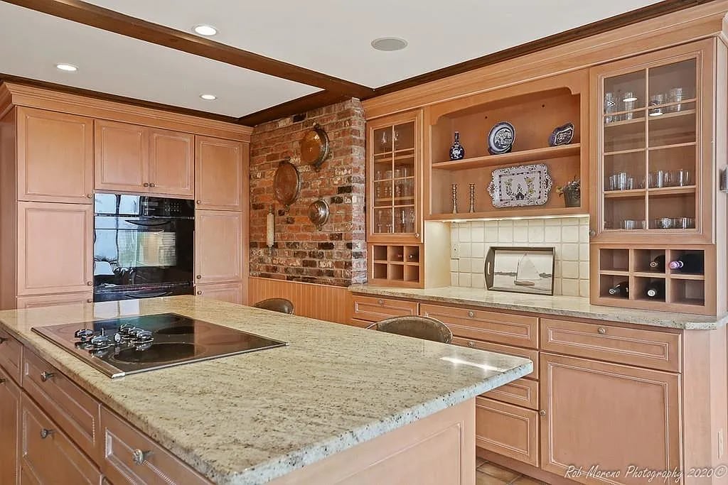 1 Big rock Rd Manchester Ma