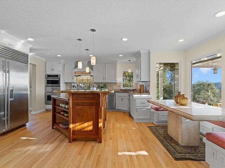 24505 Mountain Charlie Rd