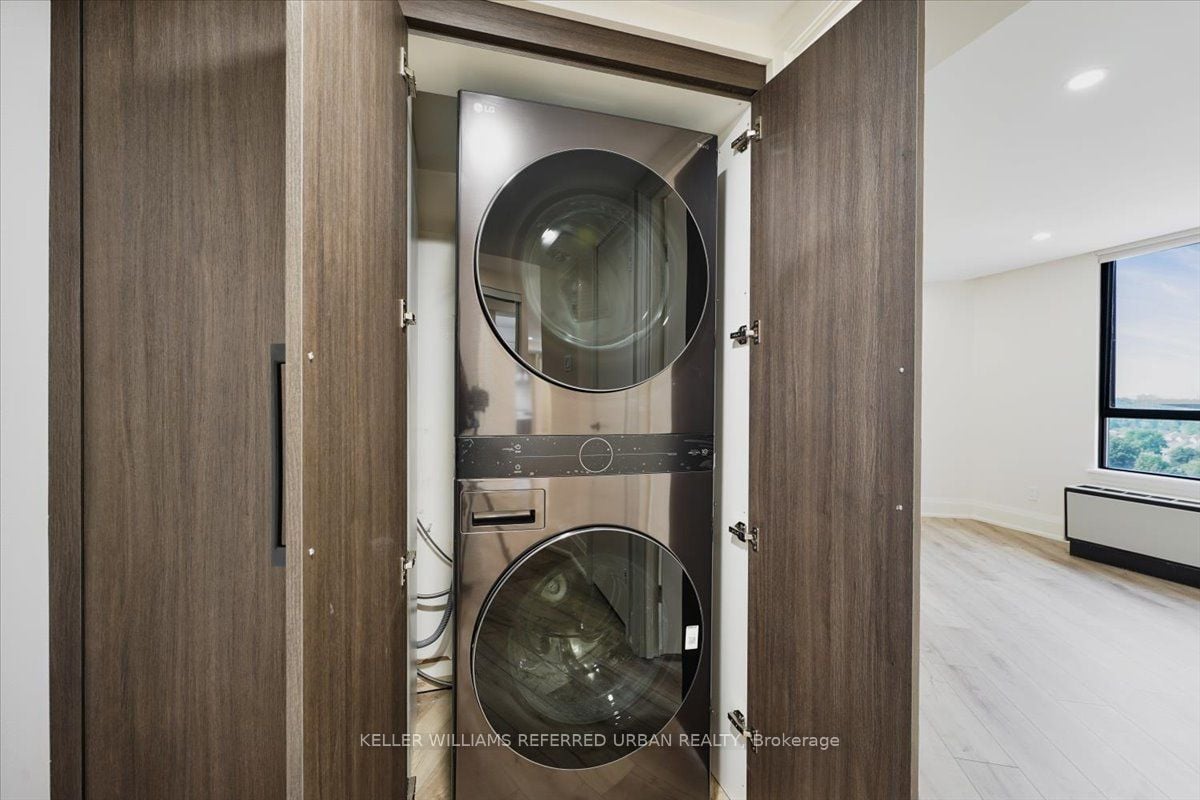 FAMILY LIVING PENTHOUSE