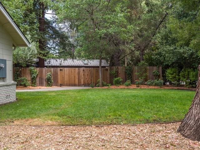 1 Fair Oaks Lane