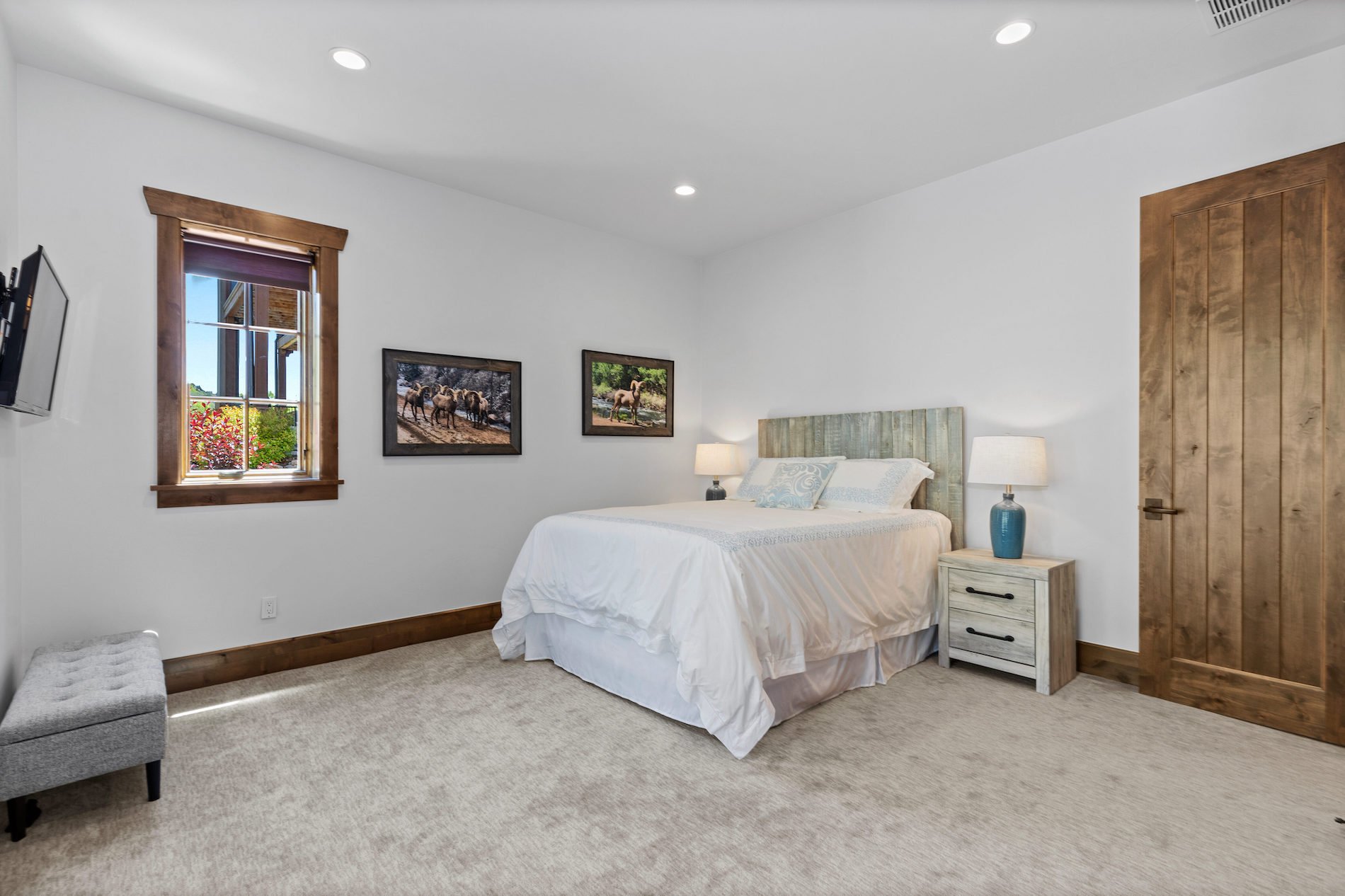 8278 Raphael Lane