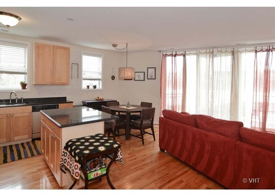 934 W Cuyler AVE 2B