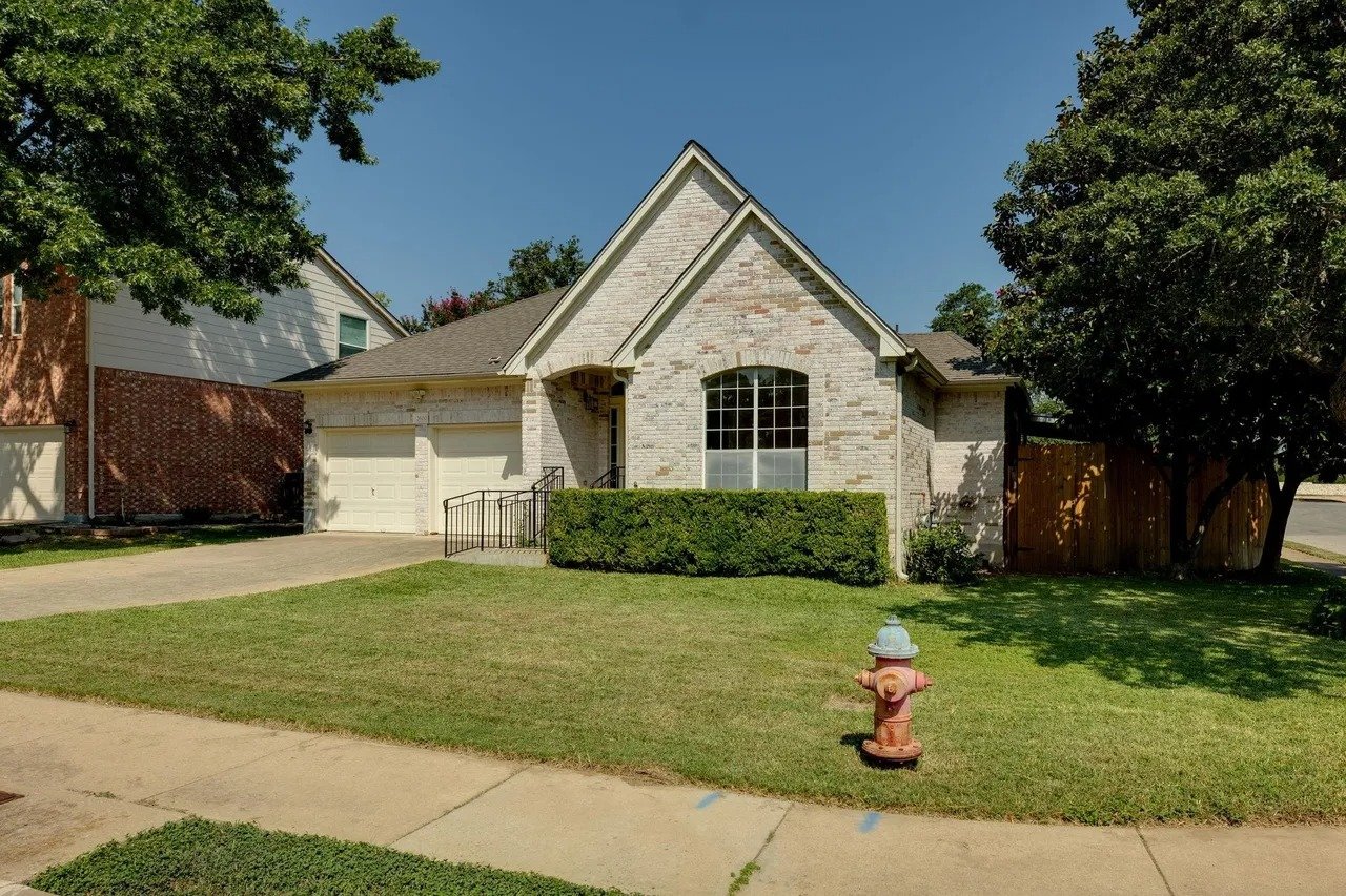 2600 STARLING Dr
