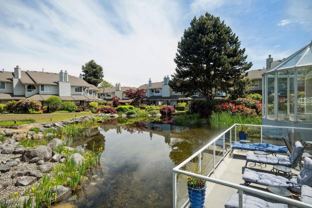 230 Waterleigh Dr
